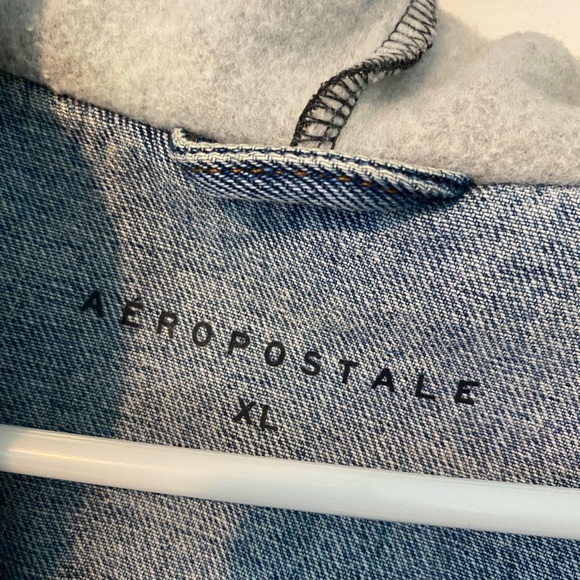 Jean jacket - Picture 2 of 3